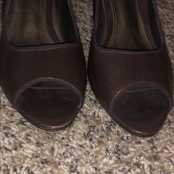 Women’s Antonio Melani Brown peep toe heels - Picture 6 of 8